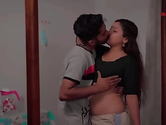 MALLU's Ultra-cute Adult Video: Big Boobs Indian MILF Gets Humped Rigid in HD