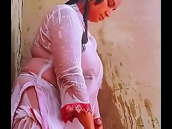 Preeti's Indian bhabhi breasts get humid & insane in a nude-titty clean out