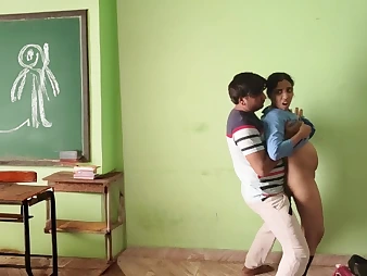 Steamy Indian pupil gets contravened rigid apropos class wide of franchised fellow