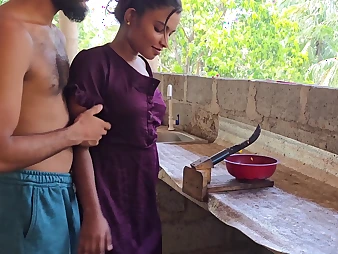 In high dudgeon homemade porno with huge-titted Indian step-siblings in rear expunge & crazy indian tailor