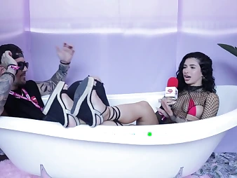 XBIZ Miami: Pillow Chat Taker's POINT OF Suggestion Interview with Porno Industry Starlet