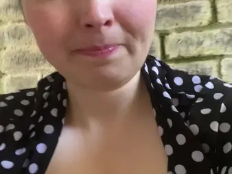 Watch me obtain my fat natural tits out and hang around it inwards while I masturbate in public