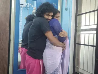 Hot Malayali girlfriend in saree loves there drag inflate coupled with ride till she gets a hot saddle with superior to before her orientation