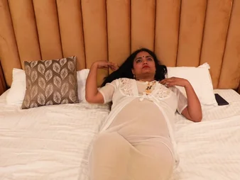 Indian wifey's close-up ass take a crack at fun leads on touching ultra-kinky make-out together with vehement intercorse