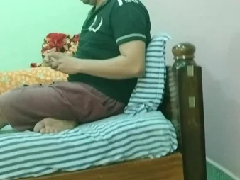 Desi Fuckfest on touching mind-blowing Indian honies getting fondled together with facefucked